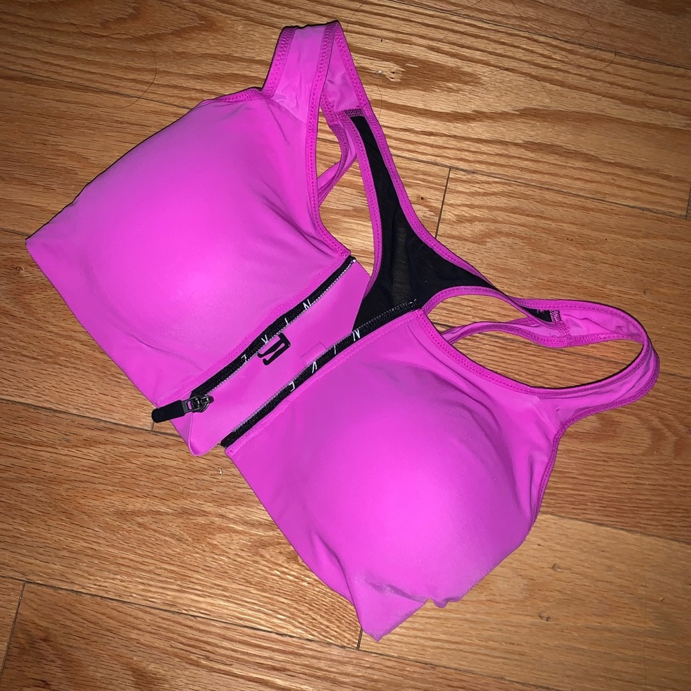 NIKE sports bra- Bright pink